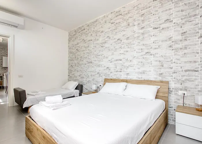 Politecnico - Elegant Urban Flat شقة ميلان